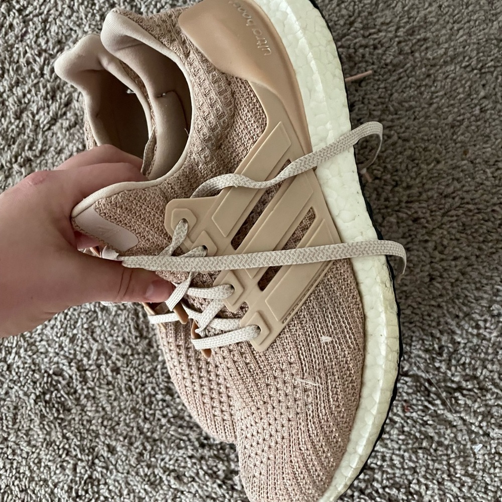 ADIDAS ULTRABOOSTS
